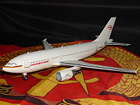 Airbus A 310-304 von Revell